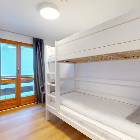 بيت ضيافة De L Ours Authentic Etage Tournay 12 Pers *