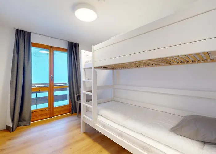 Guest house De L Ours Authentic Etage Tournay 12 Pers *